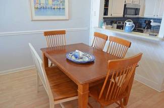 Dining Area Dining Area
