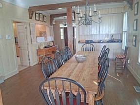 Dining Area Dining Area