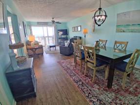 Dining with a view! Dining with a view!