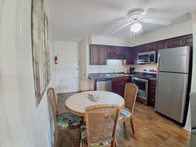 Dining Area Dining Area