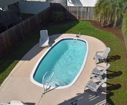 Spend the day soaking up the sun at the private pool! Spend the day soaking up the sun at the private pool!