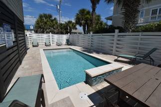 Private Pool with tanning ledge and waterfall! Private Pool with tanning ledge and waterfall!