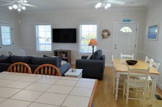 Indoor dining table for 6 plus Indoor dining table for 6 plus