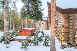 Exterior - Bear Lodge - Breckenridge Vacation Rental Exterior - Bear Lodge - Breckenridge Vacation Rental