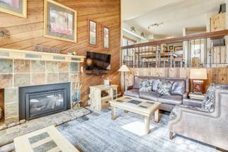 Living Area - Cedars 2 - Breckenridge Vacation Rental Living Area - Cedars 2 - Breckenridge Vacation Rental