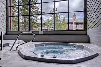 Hot Tub - Cimarron 301 Breckenridge Vacation Rental Hot Tub - Cimarron 301 Breckenridge Vacation Rental