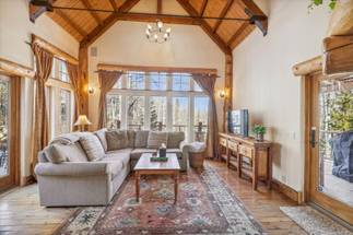 Living Area - Endless Trails Cabin - Silverthorne Vacation Rental Living Area - Endless Trails Cabin - Silverthorne Vacation Rental