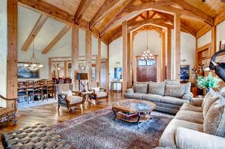 Living Area - Hatari Lodge - Breckenridge Vacation Rental Living Area - Hatari Lodge - Breckenridge Vacation Rental