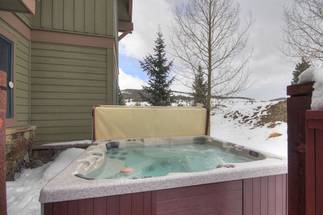 Hot Tub - Highland Greens 93 - Breckenridge Vacation Rental Hot Tub - Highland Greens 93 - Breckenridge Vacation Rental