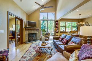 Living Area - Highland Greens Comfort - Breckenridge Vacation Rental Living Area - Highland Greens Comfort - Breckenridge Vacation Rental
