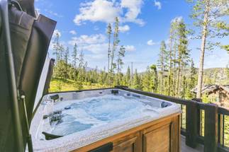 Hot Tub - Highlands Hideaway - Breckenridge Vacation Rental Hot Tub - Highlands Hideaway - Breckenridge Vacation Rental