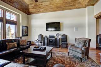 Living Room - Lofty Fox Villa - Breckenridge Vacation Rental Living Room - Lofty Fox Villa - Breckenridge Vacation Rental