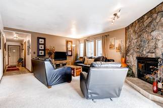 Living Area - Park Place 101C - Breckenridge Vacation Rental Living Area - Park Place 101C - Breckenridge Vacation Rental