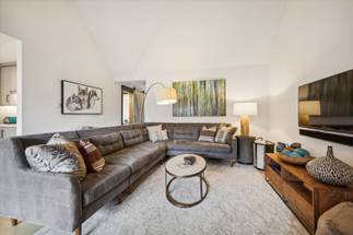 Living Area - Park Place 302C - Breckenridge Vacation Rental Living Area - Park Place 302C - Breckenridge Vacation Rental