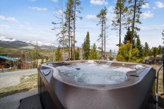 Hot Tub - Powder Moose Villa - Breckenridge Vacation Rental Hot Tub - Powder Moose Villa - Breckenridge Vacation Rental