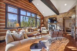 Living Area - Silver Circle Lodge - Breckenridge Vacation Rental Living Area - Silver Circle Lodge - Breckenridge Vacation Rental