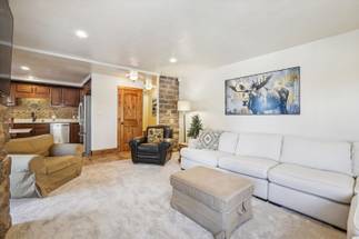 Living Area - Ski Watch 329 - Breckenridge Vacation Rental Living Area - Ski Watch 329 - Breckenridge Vacation Rental