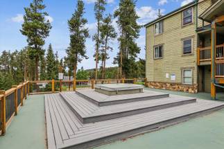 Hot Tub - Powder Ridge 108 - Breckenridge Vacation Rental Hot Tub - Powder Ridge 108 - Breckenridge Vacation Rental