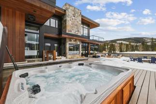 Hot Tub - Villa Amara - Breckenridge Vacation Rental Hot Tub - Villa Amara - Breckenridge Vacation Rental