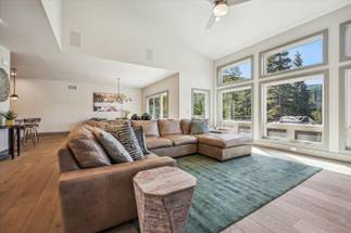 Living Area - Golden Fox House - Breckenridge Vacation Rental Living Area - Golden Fox House - Breckenridge Vacation Rental