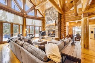 Living Area - Goldenview Lodge - Breckenridge Vacation Rental Living Area - Goldenview Lodge - Breckenridge Vacation Rental