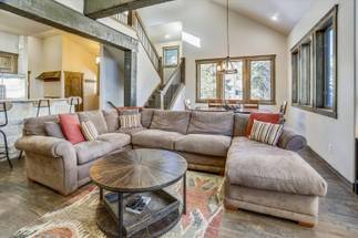 Living Room - Highwood Hideaway - Breckenridge Vacation Rental Living Room - Highwood Hideaway - Breckenridge Vacation Rental