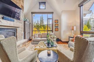 Living Area - Highwoods at Shock Hill - Breckenridge Vacation Rental Living Area - Highwoods at Shock Hill - Breckenridge Vacation Rental