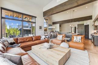 Living Area - Chateau Breck - Breckenridge Vacation Rental Living Area - Chateau Breck - Breckenridge Vacation Rental