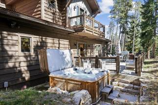 Hot Tub - Elevated Escape - Breckenridge Vacation Rental Hot Tub - Elevated Escape - Breckenridge Vacation Rental