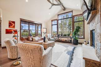 Living Area - Breck Mountain Getaway - Breckenridge Vacation Rental Living Area - Breck Mountain Getaway - Breckenridge Vacation Rental