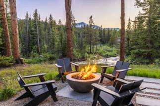 Fire Pit - The Blue River House at Breckenridge - Breckenridge Vacation Rental Fire Pit - The Blue River House at Breckenridge - Breckenridge Vacation Rental