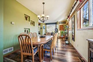 Dining Area - Handsome Hollow - Silverthorne Vacation Rental Dining Area - Handsome Hollow - Silverthorne Vacation Rental